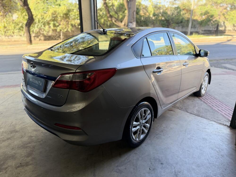Hyundai HB20 S