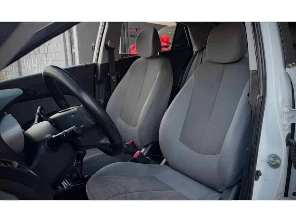 Hyundai HB20 S
