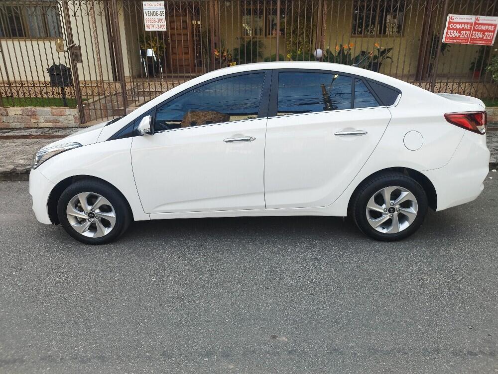 Hyundai HB20 S