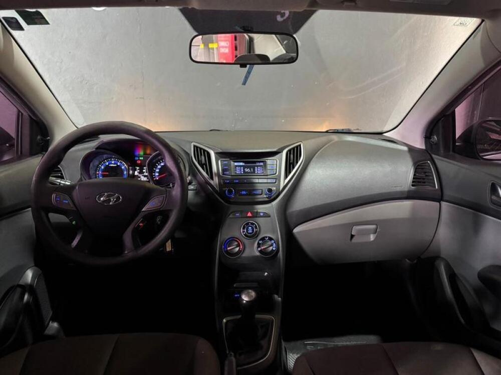 Hyundai HB20 S
