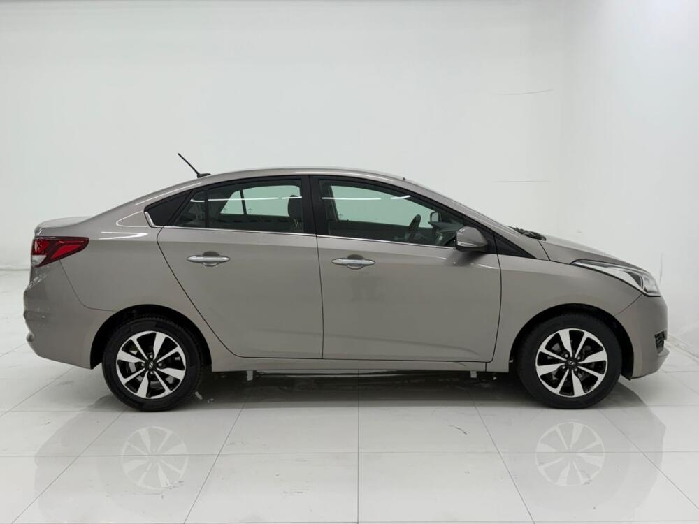 Hyundai HB20 S