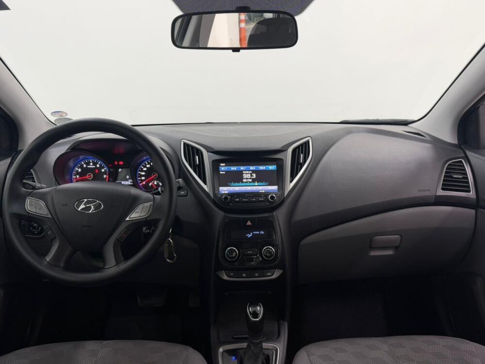 Hyundai HB20 S
