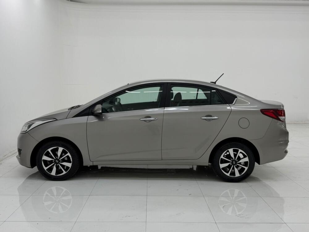 Hyundai HB20 S