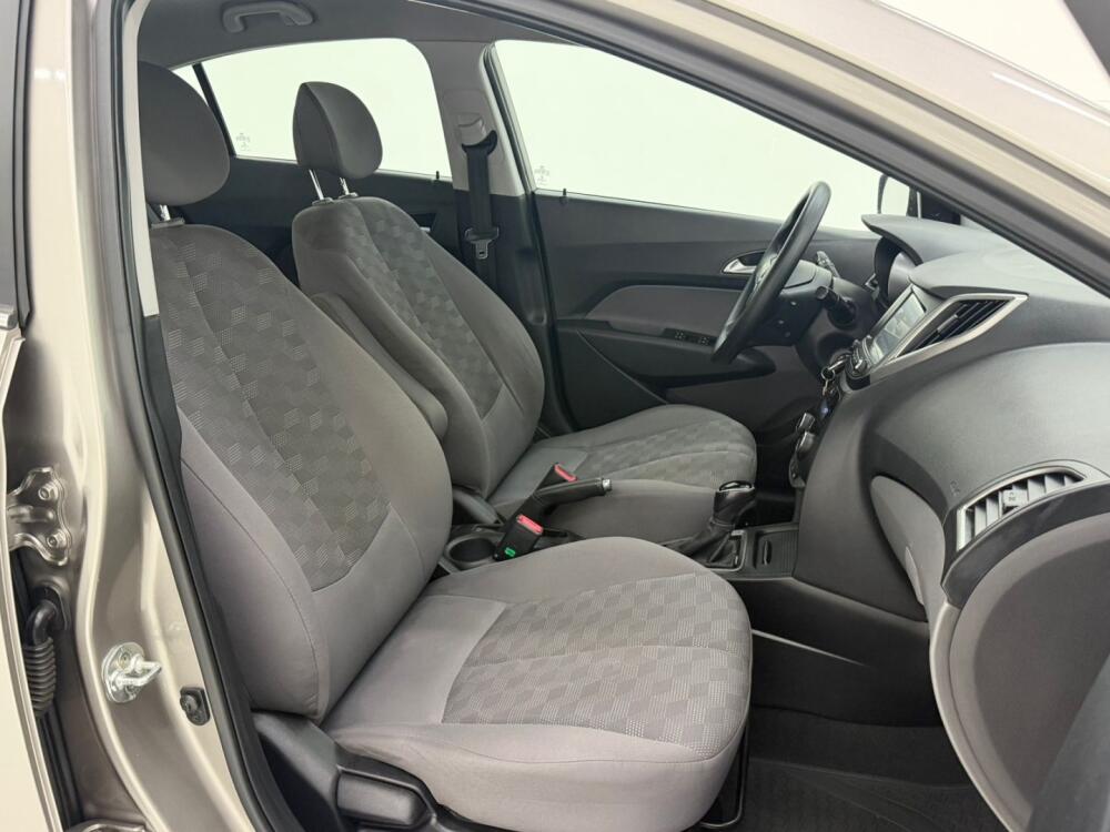 Hyundai HB20 S