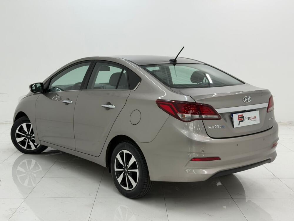 Hyundai HB20 S
