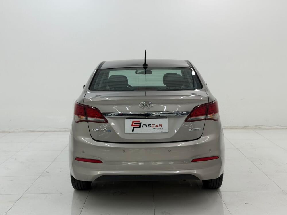 Hyundai HB20 S