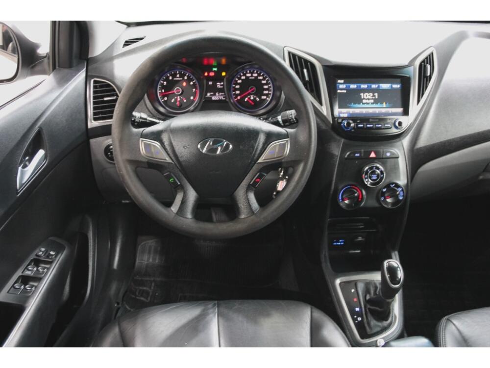 Hyundai HB20 S