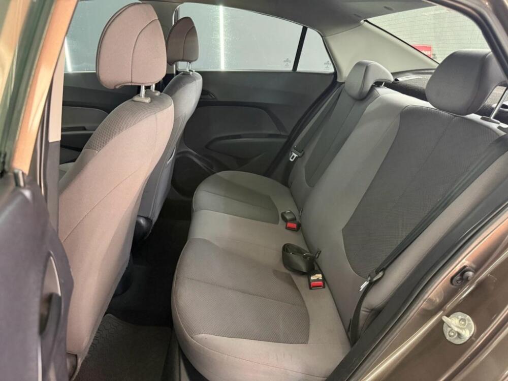 Hyundai HB20 S