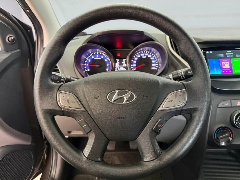 Hyundai HB20 S