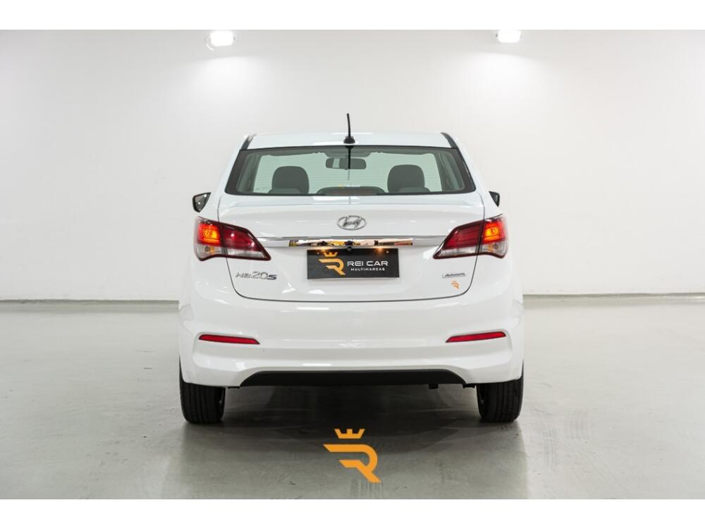 Hyundai HB20 S