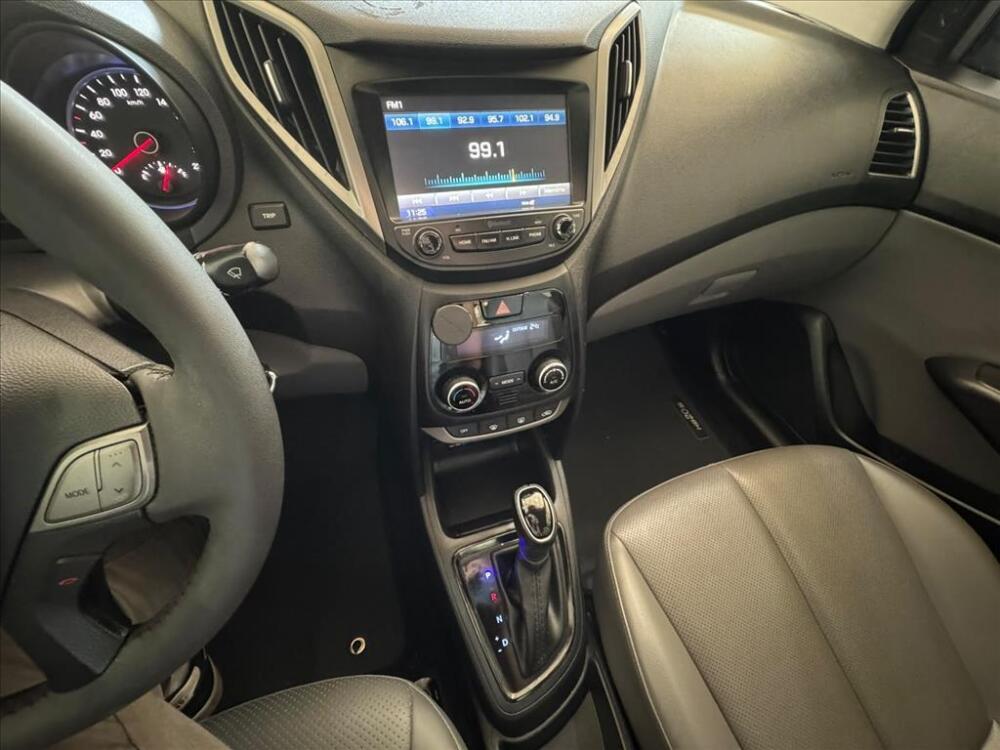 Hyundai HB20 S