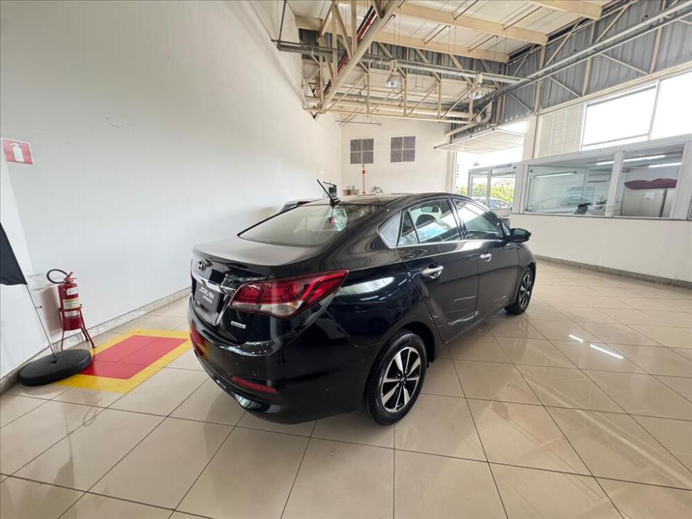 Hyundai HB20 S
