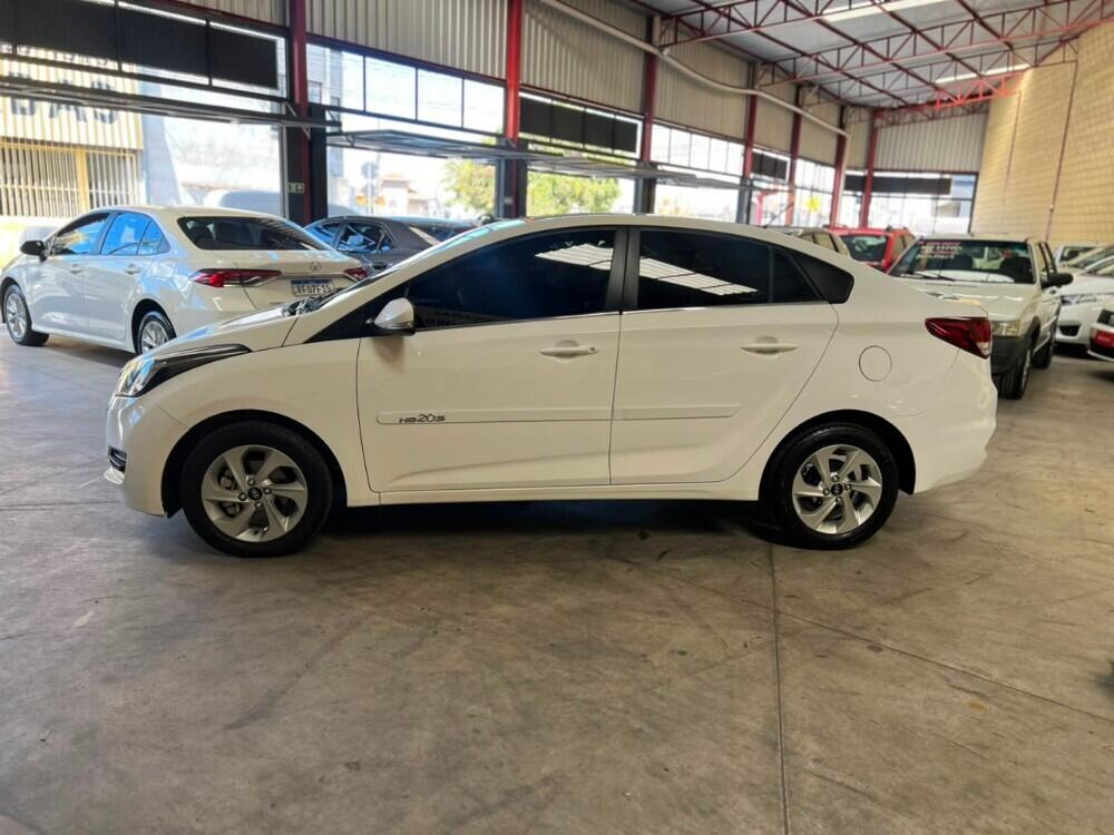 Hyundai HB20 S