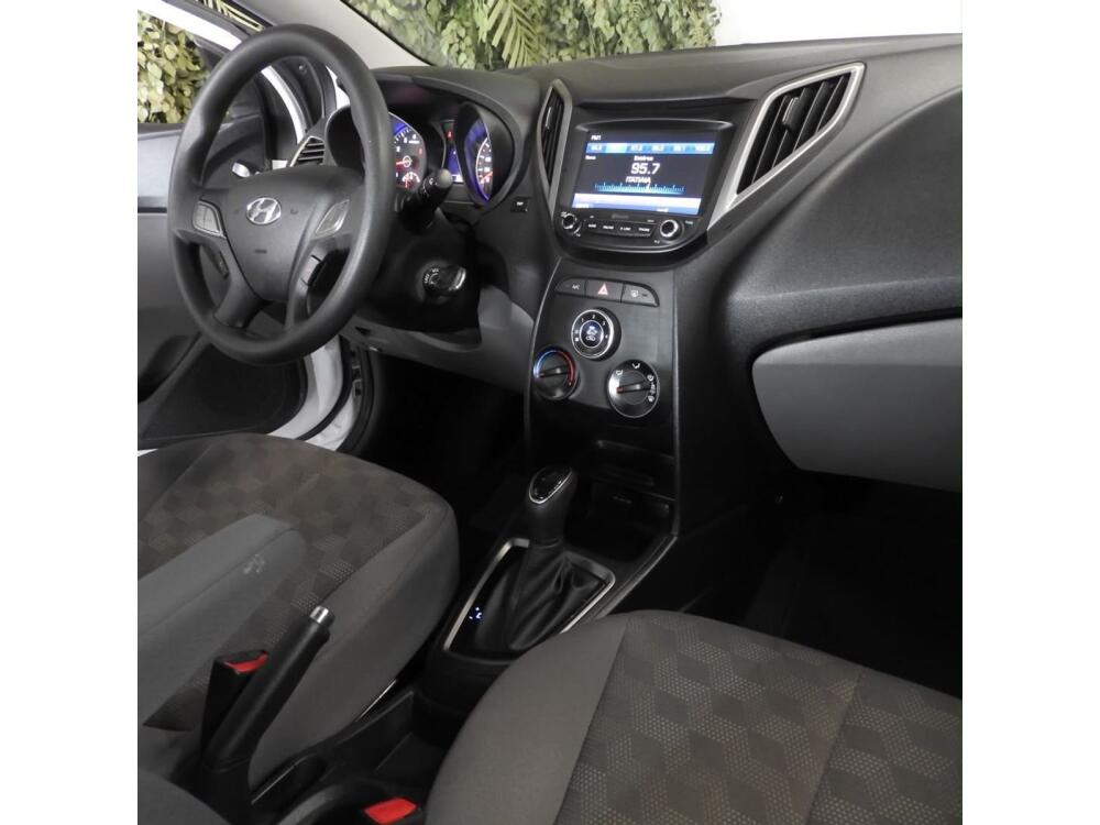 Hyundai HB20 S