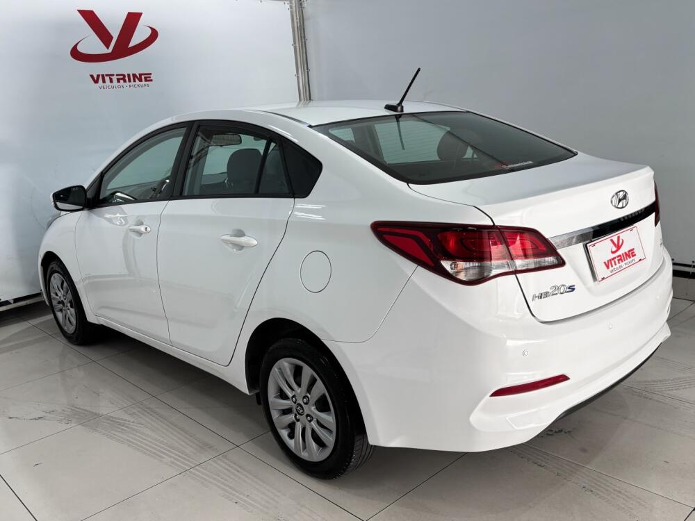 Hyundai HB20 S