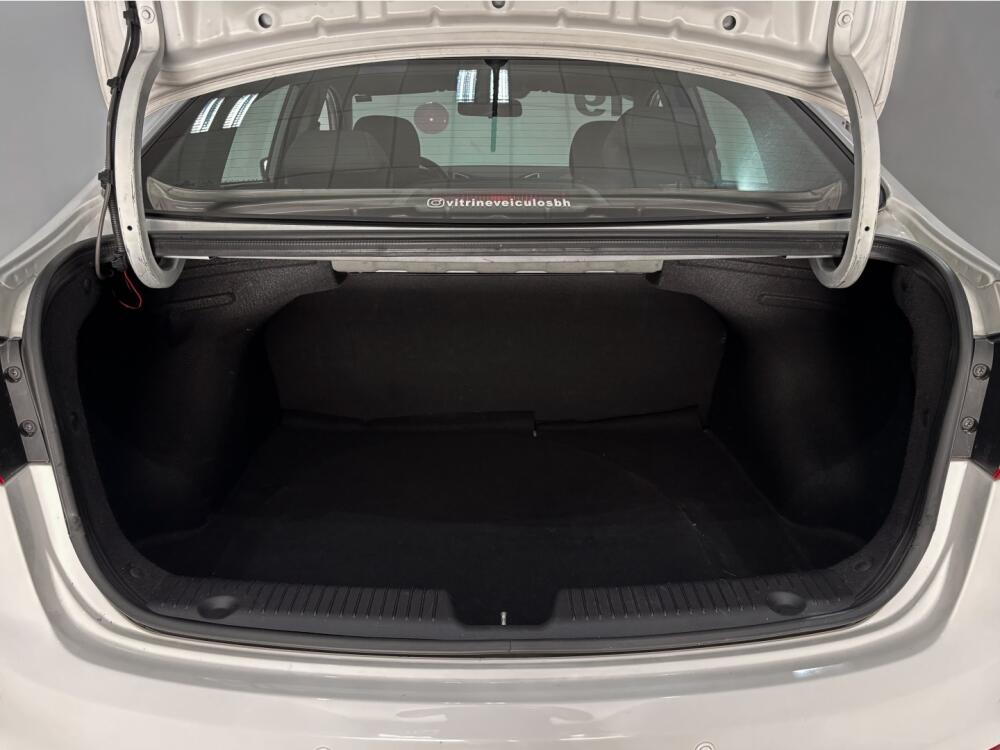 Hyundai HB20 S
