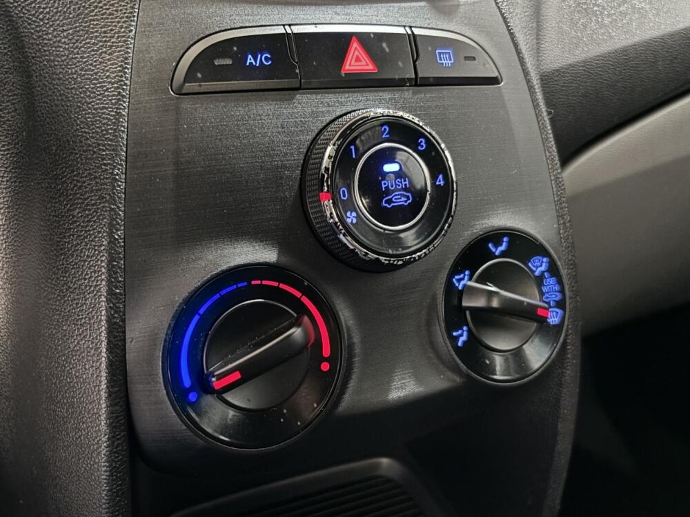 Hyundai HB20 S