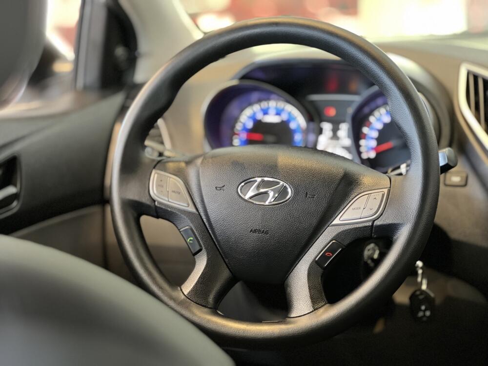 Hyundai HB20 S