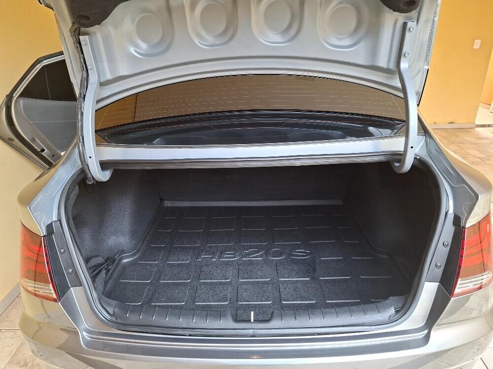 Hyundai HB20 S