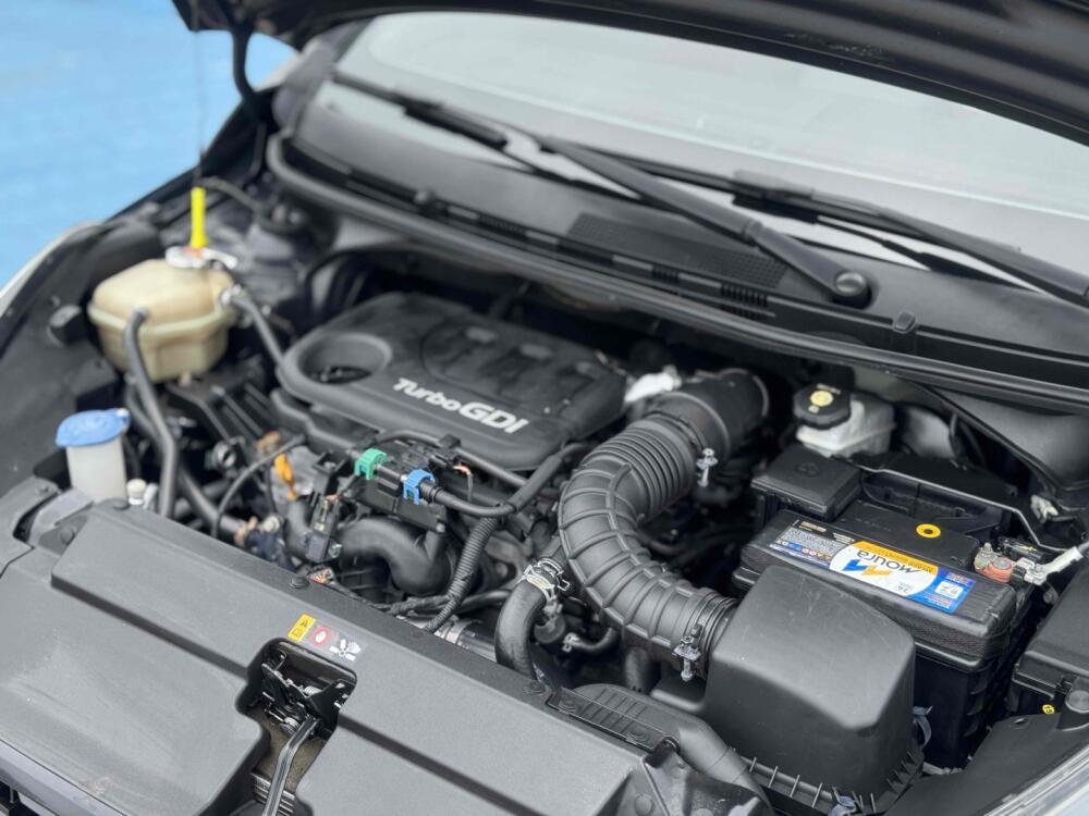 Hyundai HB20 S