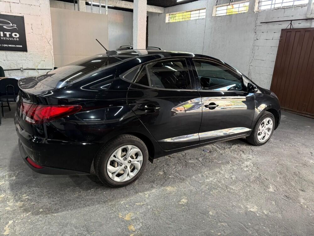Hyundai HB20 S