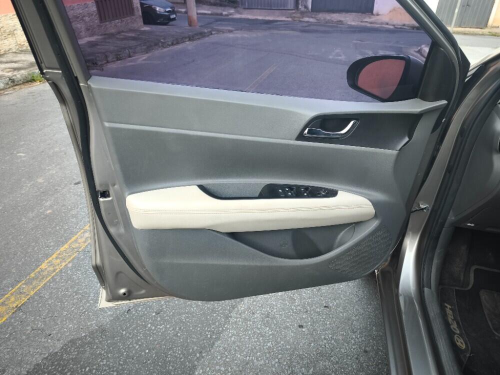 Hyundai HB20 S