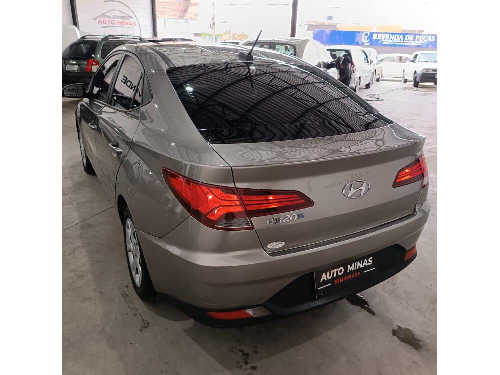 Hyundai HB20 S