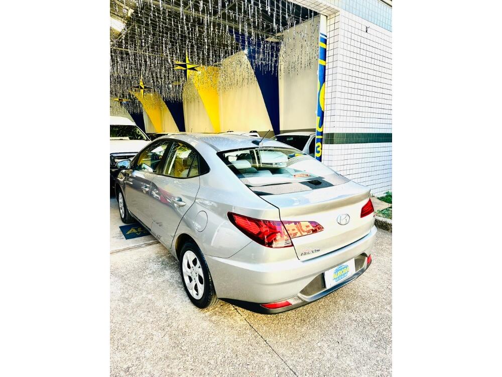 Hyundai HB20 S