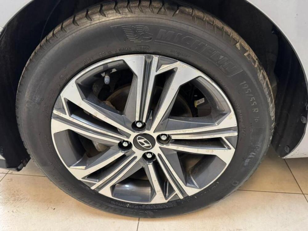 Hyundai HB20 S
