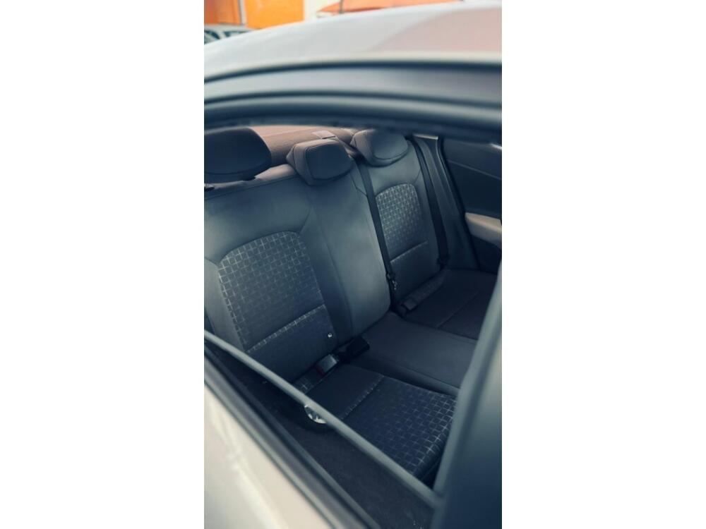 Hyundai HB20 S