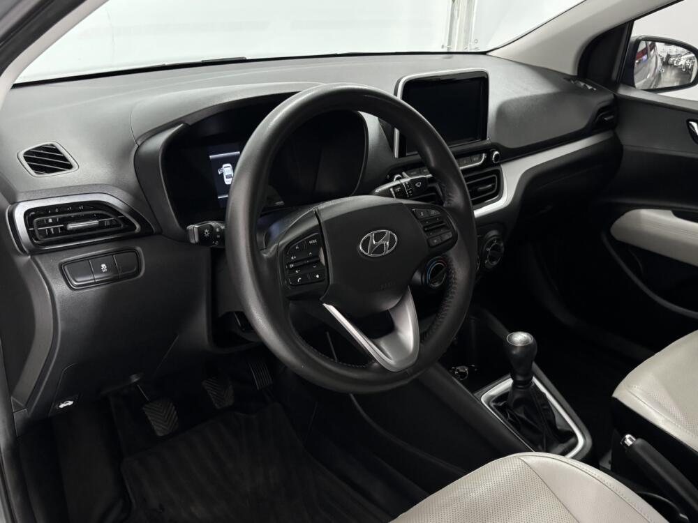 Hyundai HB20 S