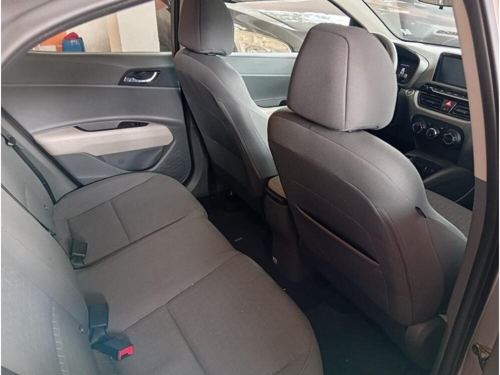 Hyundai HB20 S