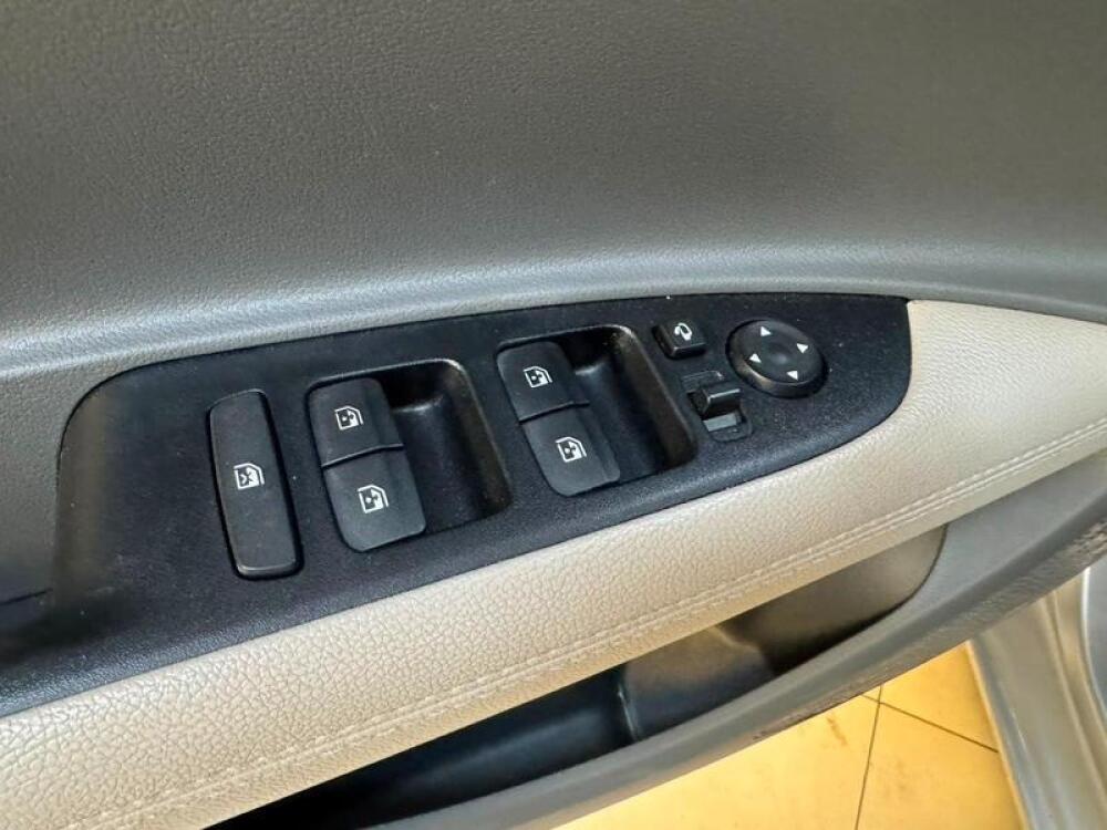 Hyundai HB20 S