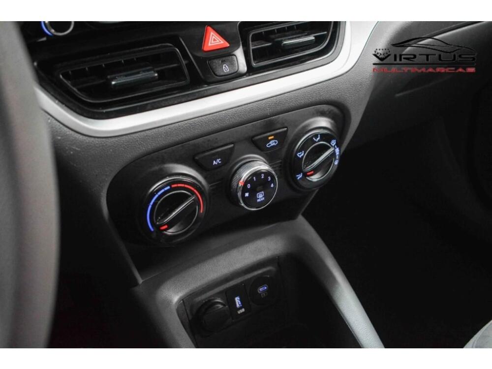 Hyundai HB20 S