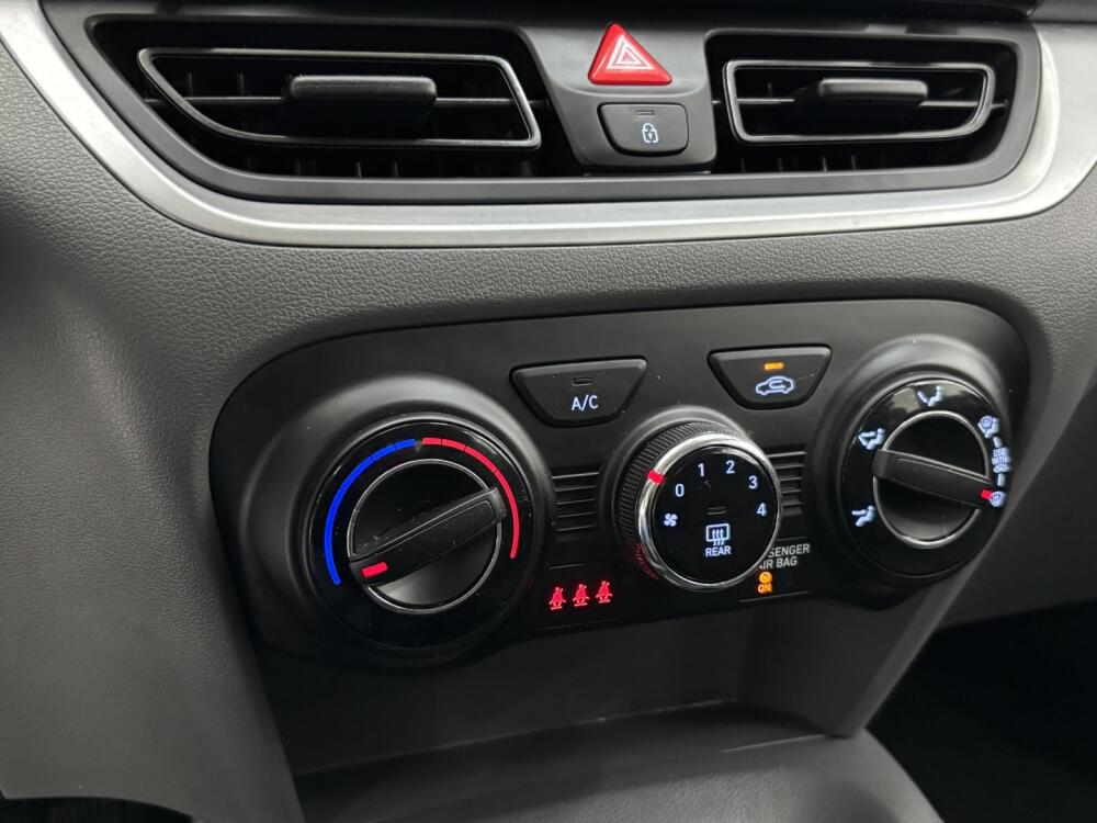 Hyundai HB20 S