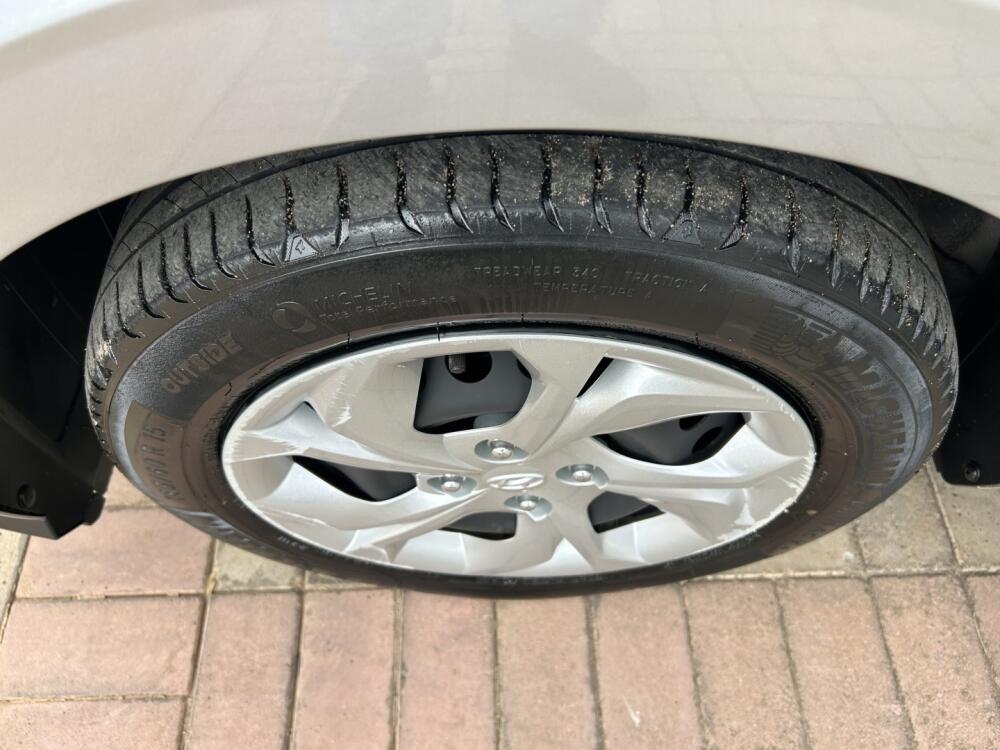 Hyundai HB20 S