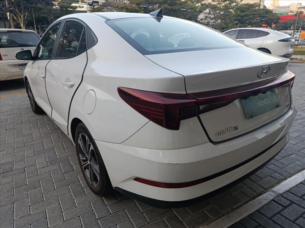 Hyundai HB20 S