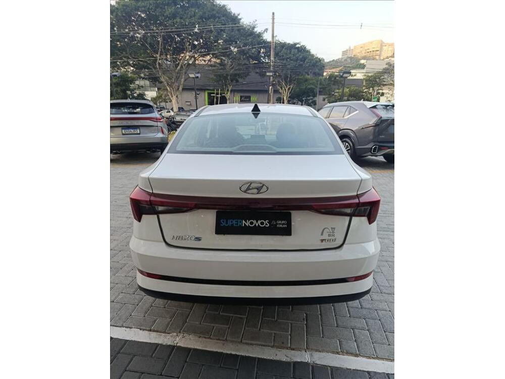 Hyundai HB20 S