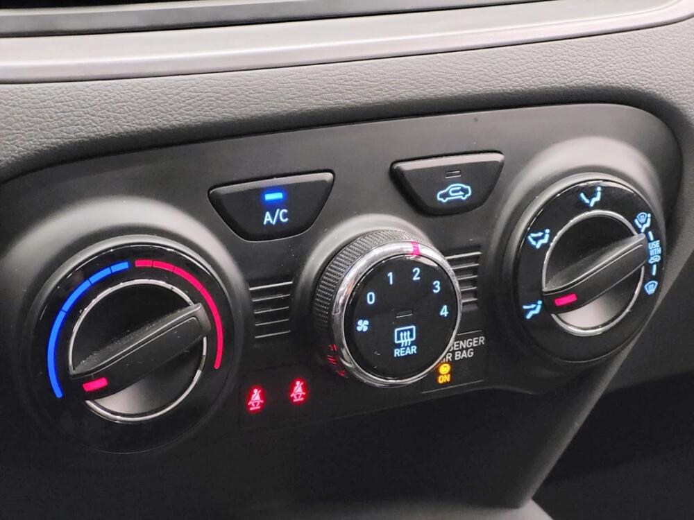 Hyundai HB20 S