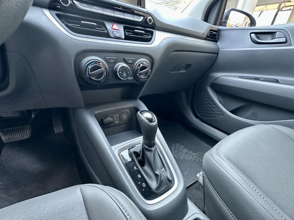 Hyundai HB20 S