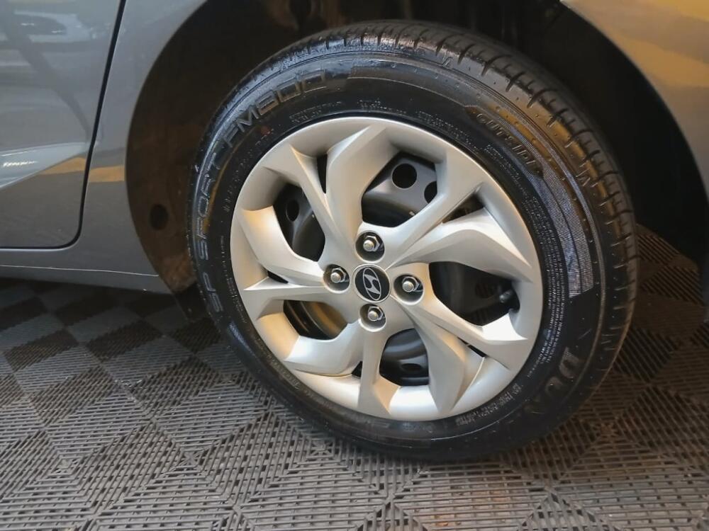 Hyundai HB20 S