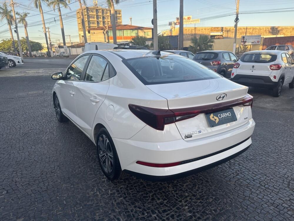 Hyundai HB20 S