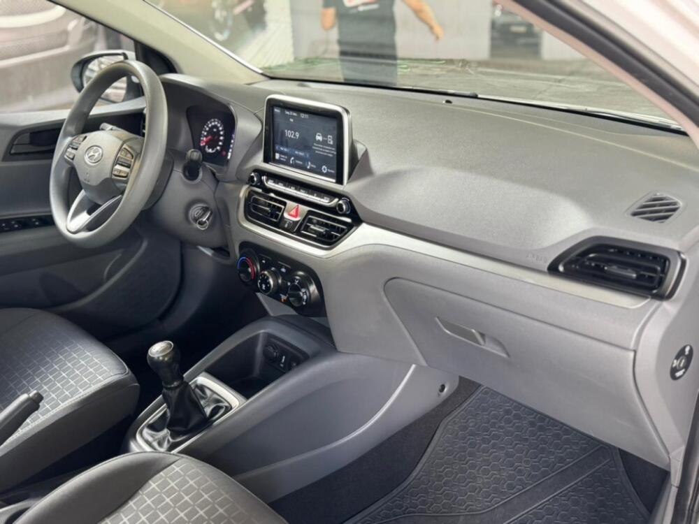Hyundai HB20 S