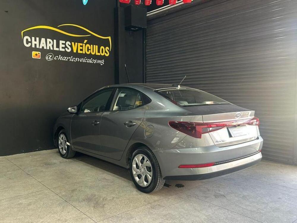 Hyundai HB20 S