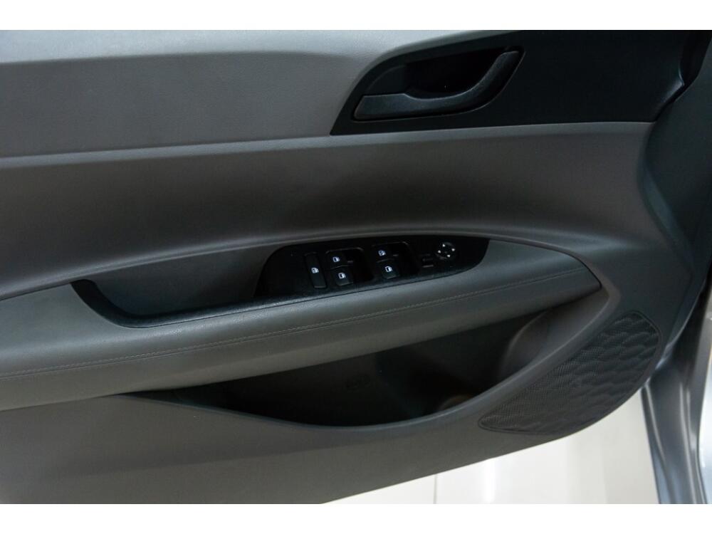 Hyundai HB20 S