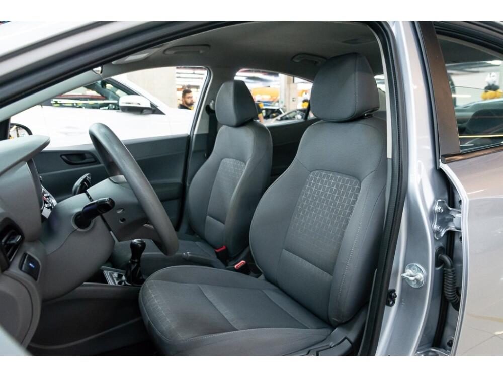 Hyundai HB20 S