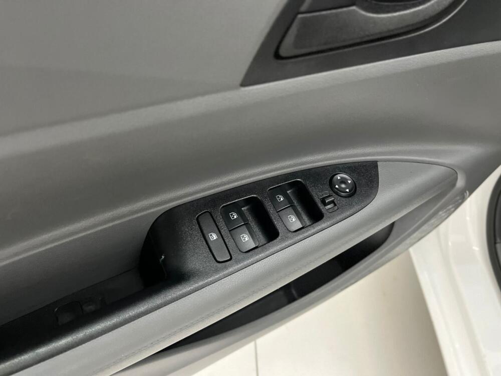 Hyundai HB20 S