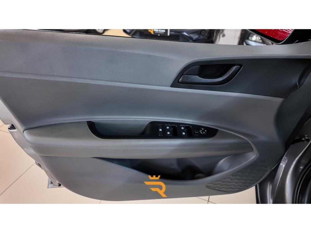 Hyundai HB20 S
