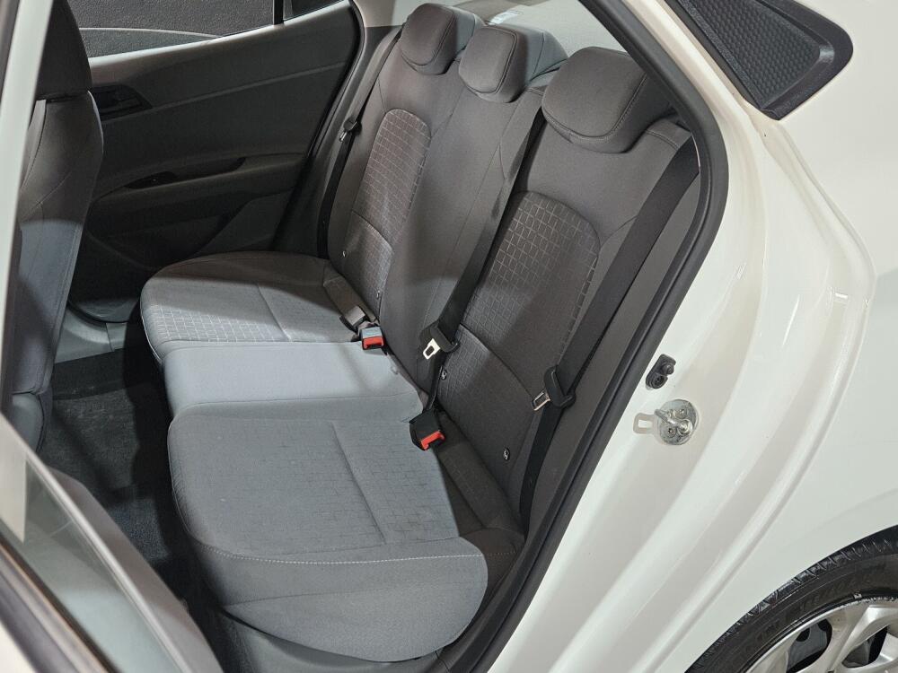 Hyundai HB20 S