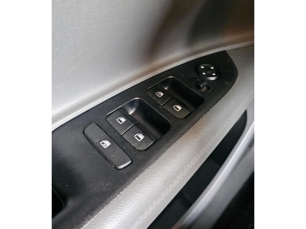 Hyundai HB20 S